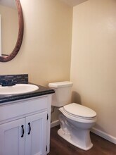 6269 Fairway Ave SE in Salem, OR - Building Photo - Building Photo