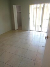 709 Meadows Cir, Unit 709 in Boynton Beach, FL - Building Photo - Building Photo