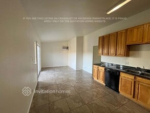 312 Hopkins Dr in Fairfield, CA - Building Photo - Building Photo