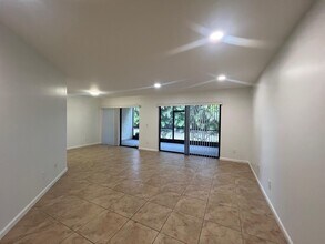 5700 Coach House Cir in Boca Raton, FL - Building Photo - Building Photo