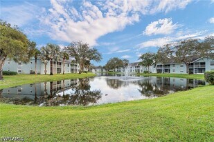 161 Wading Bird Cir in Naples, FL - Building Photo