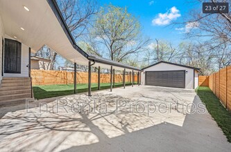 3329 Hemphill St in Fort Worth, TX - Building Photo - Building Photo