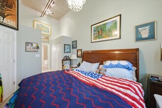 758 N Larrabee St in Chicago, IL - Foto de edificio - Building Photo