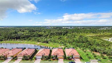 25025 Spartina Dr in Venice, FL - Foto de edificio - Building Photo