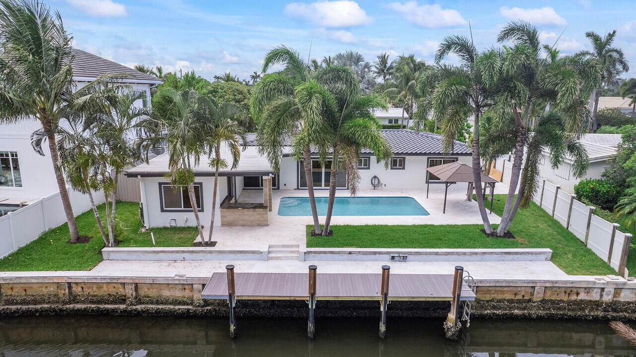 808 NE 72nd St in Boca Raton, FL - Building Photo