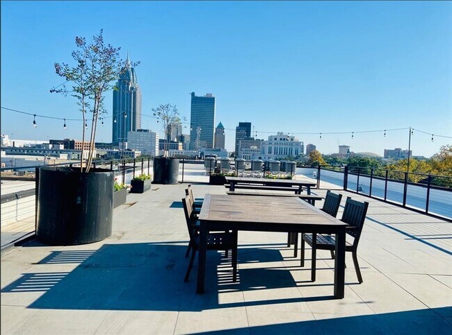 350 St Joseph St in Mobile, AL - Building Photo - Building Photo