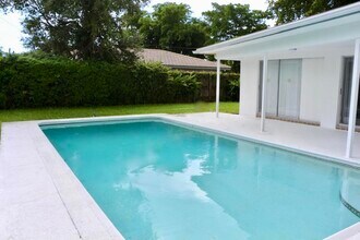 9 Burning Tree Ln in Boca Raton, FL - Building Photo - Building Photo