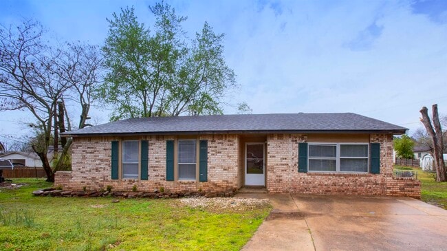 property at 6 Beaver Ct