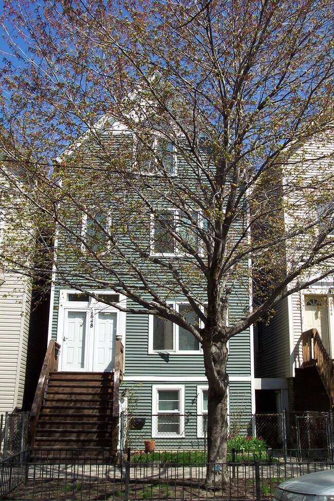 1648 W Barry Ave, Unit 1