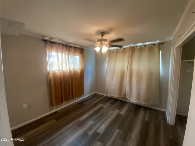 property at 1007 S Roosevelt St