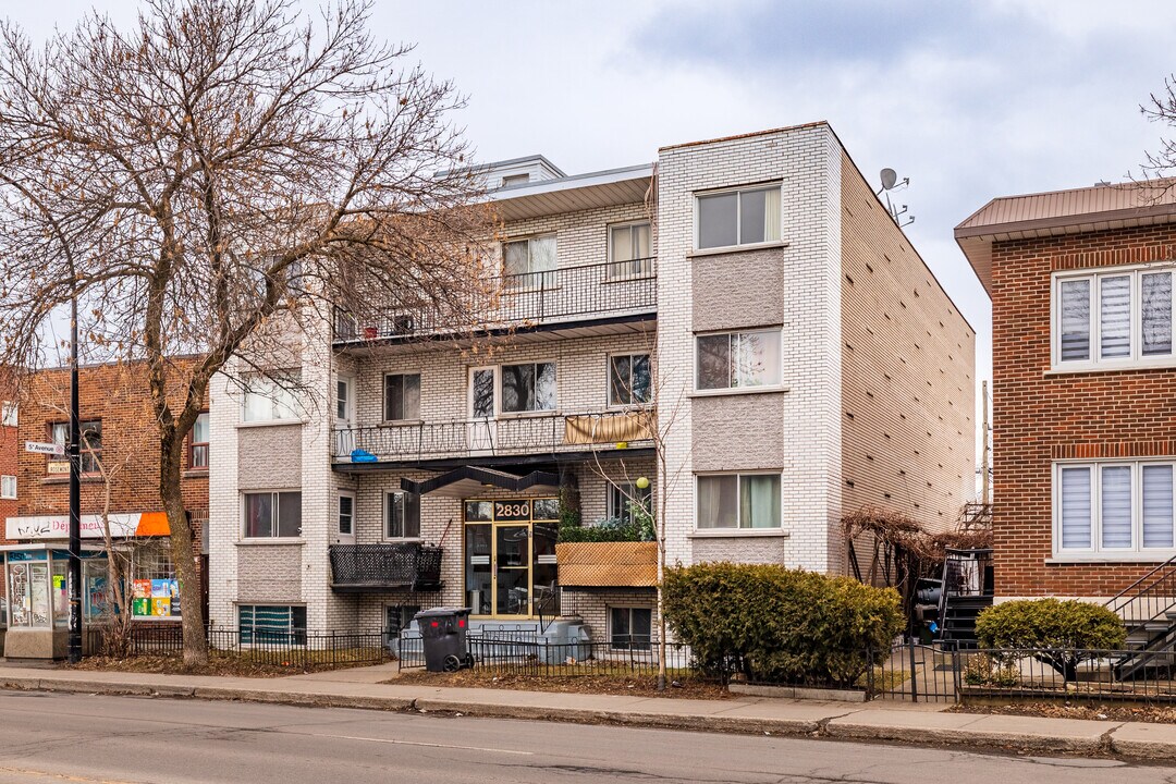 2830 Rosemont Boul in Montréal, QC - Building Photo