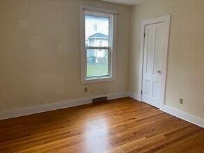 49 N Harbor St in Branford, CT - Building Photo - Building Photo