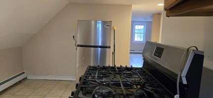 79 Wilson St, Unit 3RD FLOOR in Providence, RI - Building Photo - Building Photo