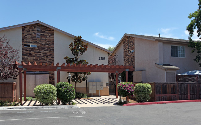 South Second Apartments in El Cajon, CA - Building Photo - Building Photo