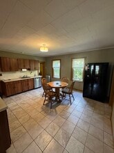 78 Wheatland Ave in Chicopee, MA - Building Photo - Building Photo