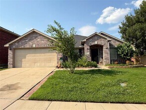 4275 Cave Cove Ct in Fort Worth, TX - Building Photo - Building Photo