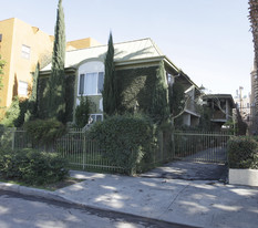 816 N. Hudson Drive, in Los Angeles, CA - Building Photo