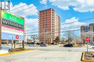 2721 Victoria Park Ave in Toronto, ON - Building Photo