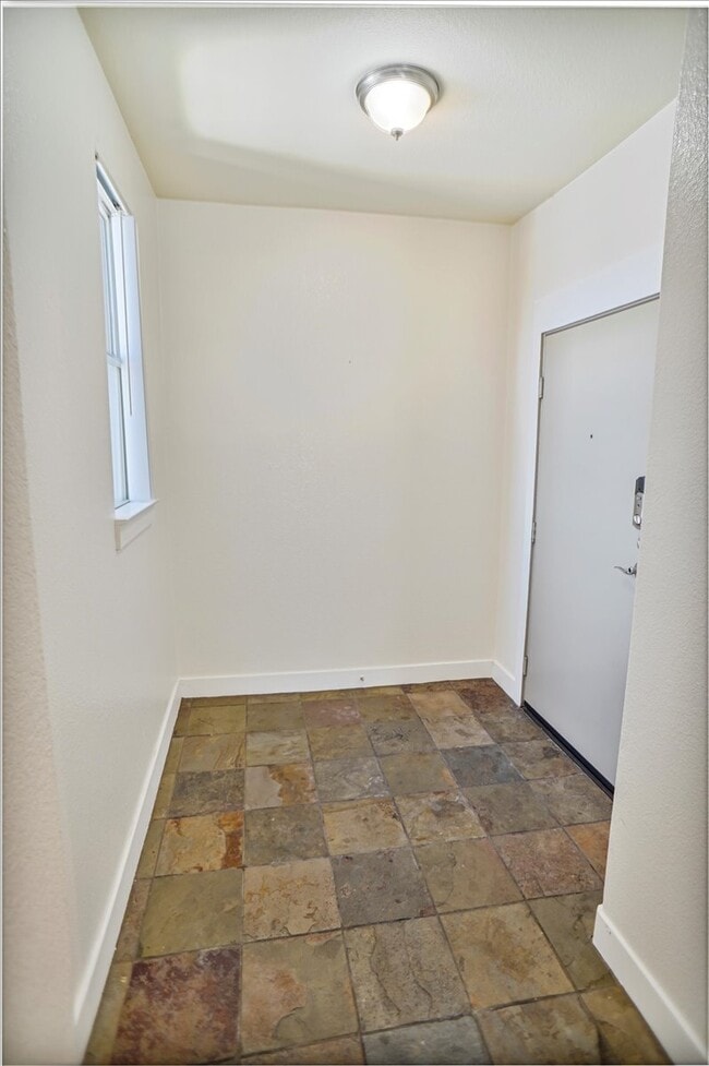 24535 Town Center Dr, Unit 6403 in Santa Clarita, CA - Building Photo - Building Photo