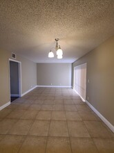 1517 Lake Crystal Dr in West Palm Beach, FL - Building Photo - Building Photo