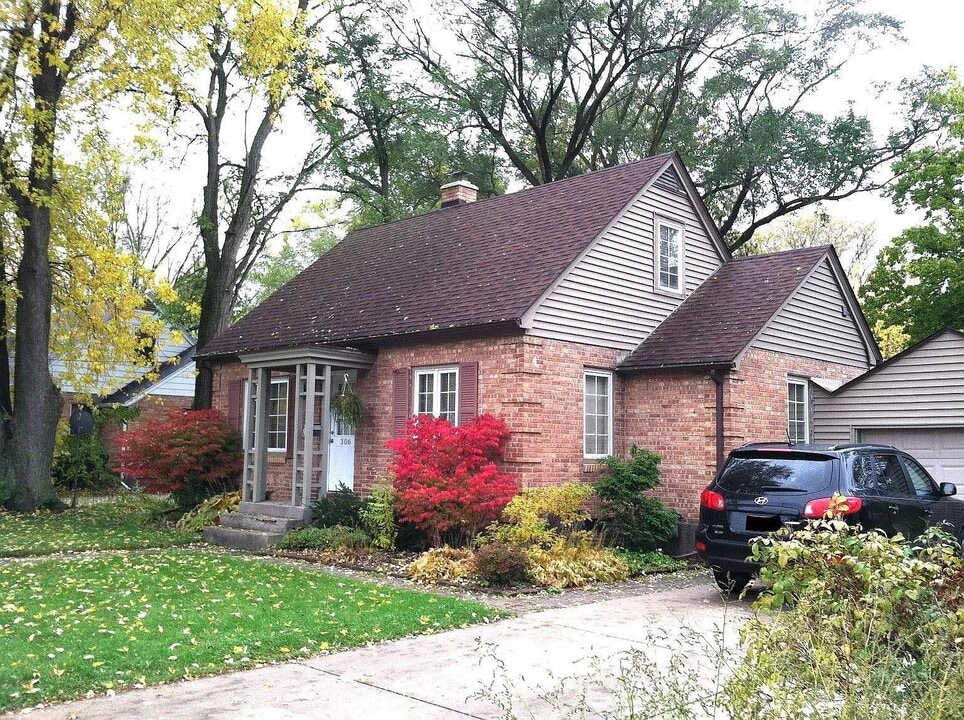 306 N Blackhawk Ave in Madison, WI - Foto de edificio
