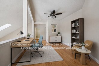 18 Woodhill St in Franklin Township, NJ - Building Photo - Building Photo