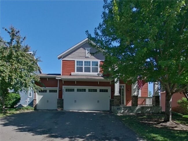 property at 3947 Valencia Ln
