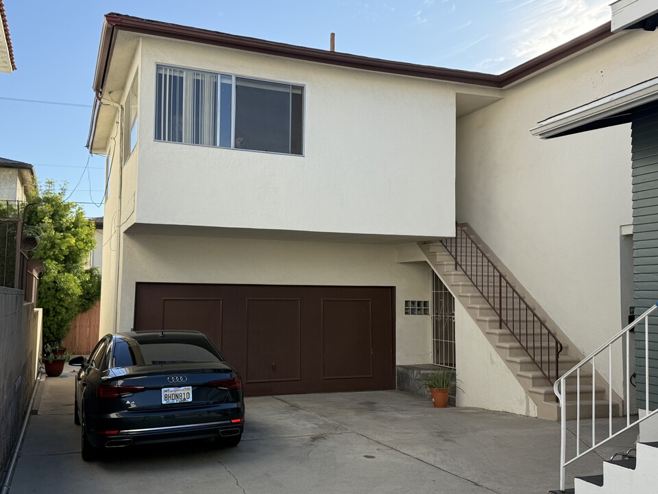 967 W 8th St, Unit 967 in San Pedro, CA - Building Photo