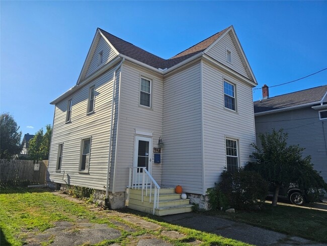 406 Cascade St in Erie, PA - Building Photo - Building Photo