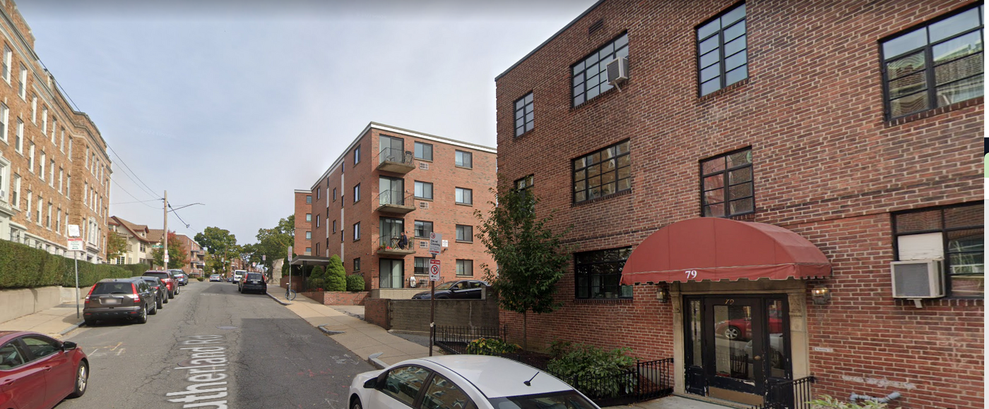 79 Sutherland Rd, Unit 5 in Boston, MA - Foto de edificio