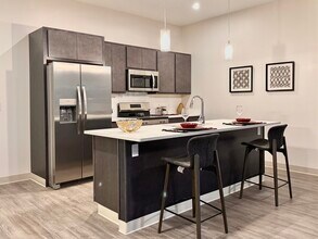 The Maxx & The Alexandra in Pittsburgh, PA - Foto de edificio - Building Photo