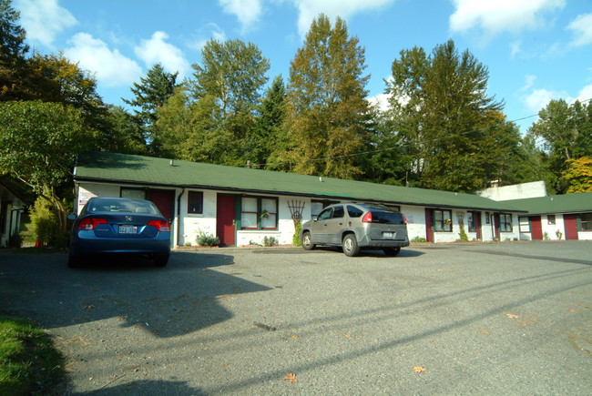 Meadowbrook Apartments in Seattle, WA - Building Photo - Building Photo