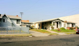 113-129 1/2 W Plymouth St in Inglewood, CA - Building Photo