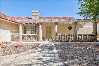 6442 W Mesa Vista Ave in Las Vegas, NV - Building Photo - Building Photo