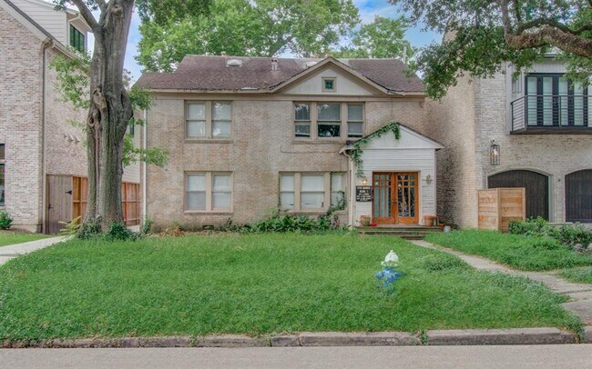 property at 1715 Banks St