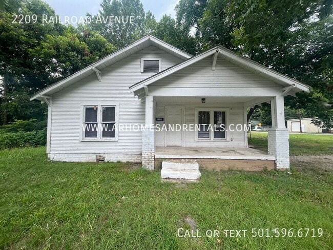 property at 2209 Railroad Ave