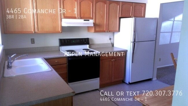property at 4465 Comanche Dr