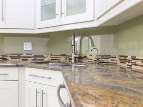 6300 S Falls Cir Dr in Lauderhill, FL - Building Photo - Building Photo