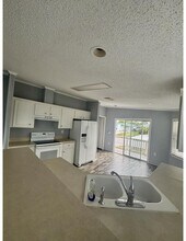 8321 SE Skylark Ave in Hobe Sound, FL - Building Photo - Building Photo