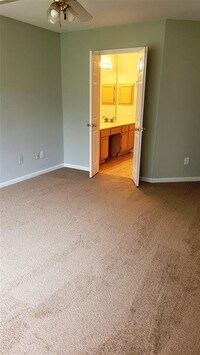 18046 Berry Branch Dr photo'