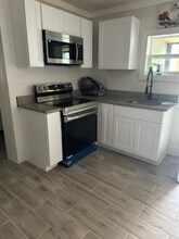 9921 Vaughn St in Gibsonton, FL - Building Photo - Building Photo