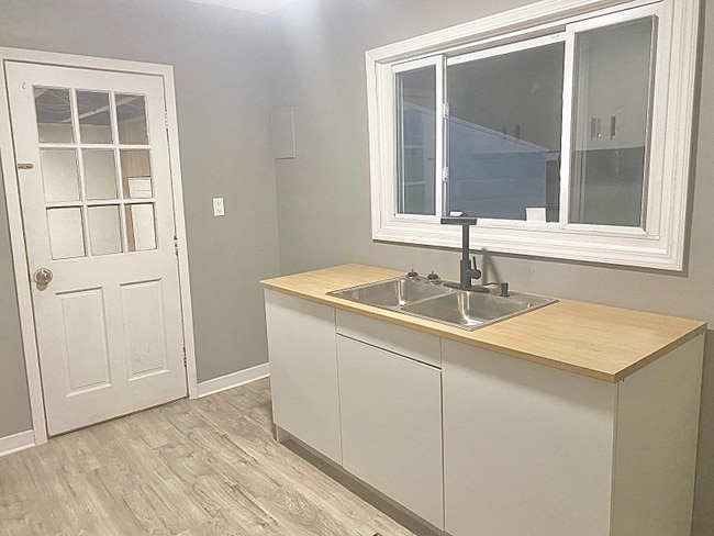 1590 Eberly Rd in Flint, MI - Building Photo - Building Photo