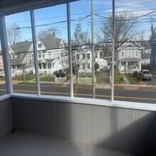 182 Main St, Unit 2nd Floor in West Haven, CT - Building Photo - Building Photo