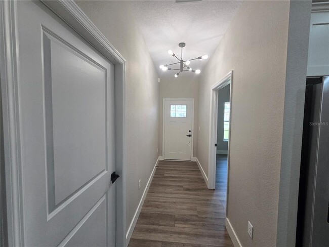 7493 Canterbury St in Spring Hill, FL - Building Photo - Building Photo