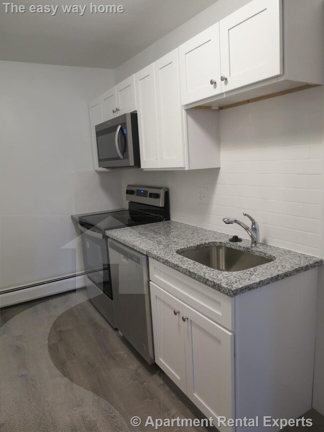 205 Highland Ave, Unit #5