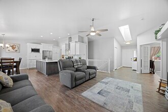 407 Johnson Ave in Loveland, CO - Building Photo - Building Photo