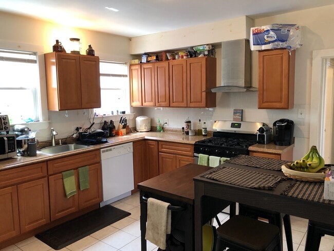 2 Winship Pl, Unit 2 Winship Pl