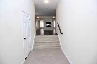 8444 Elderberry Dr in Niagara Falls, ON - Building Photo - Building Photo