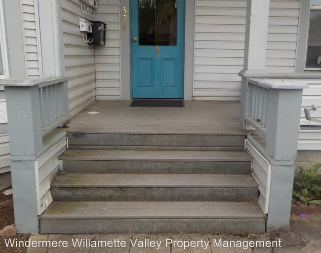 324 SW Calapooia St in Albany, OR - Foto de edificio - Building Photo