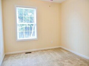 747 Old Graves Mill Rd in Lynchburg, VA - Foto de edificio - Building Photo